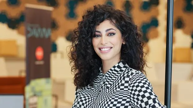 Mina El Hammani: «Soñaba que tenía el pelo liso y al despertar y ver que lo tenía rizado, lo pasaba fatal»