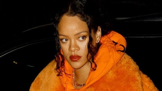 La tripita de Rihanna que demuestra que está muy embarazada