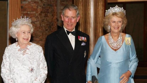 El Príncipe Carlos, «honrado» de que Camila pueda ser Reina Consorte