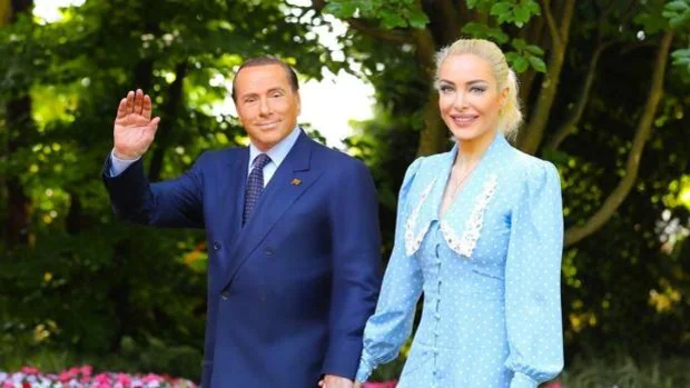 Berlusconi celebra una boda simbólica con Marta Fascina