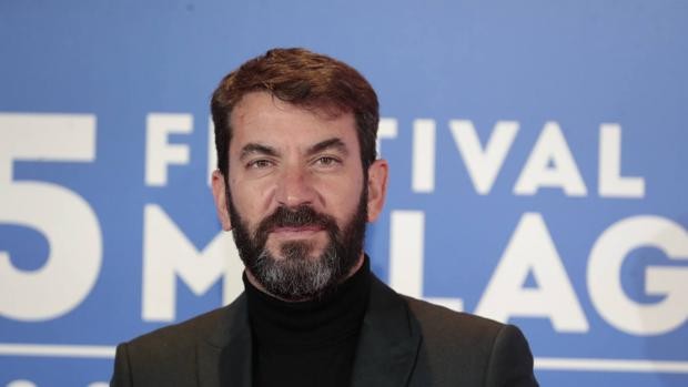Arturo Valls cumple 47 años aclarando el malentendido sobre su paternidad