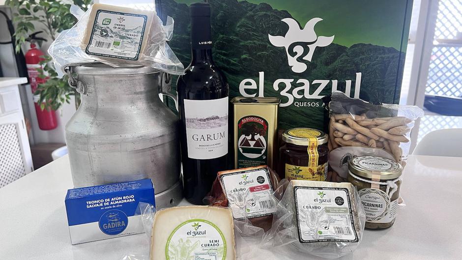 El Gazul presenta un lote con productos gourmet gaditanos