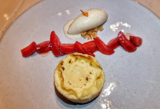 El cremoso de queso y las fresas de Conil a la brasa, de postre