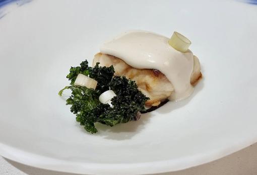 Cherne con kale frita