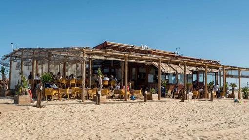 Sitios para comer en primera línea de playa en la provincia de Cádiz