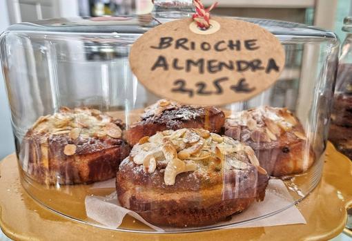 Los brioche de almendra de Canela y Miel