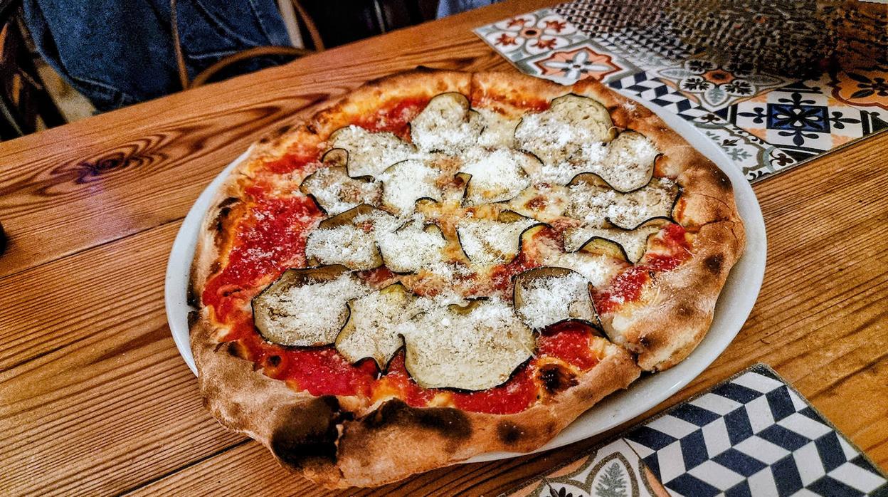 Una de las pizzas de Il Macinino, en Vejer