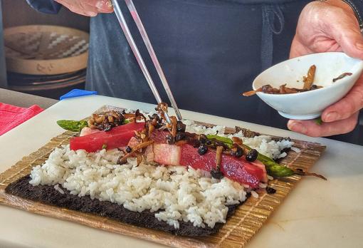 Preparando el futomaki