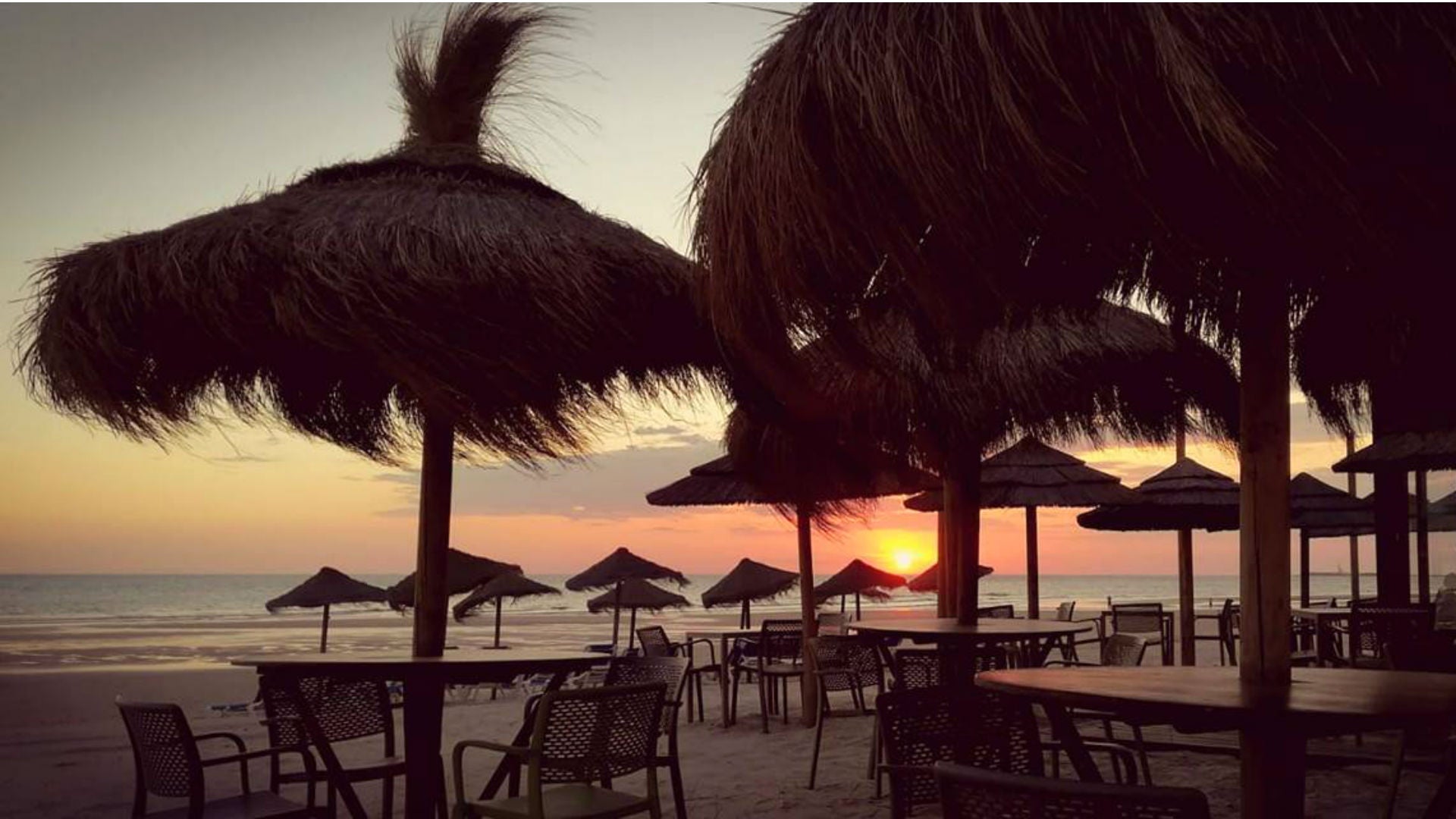 Chiringuitos para disfrutar todo el año en las playas de Cádiz