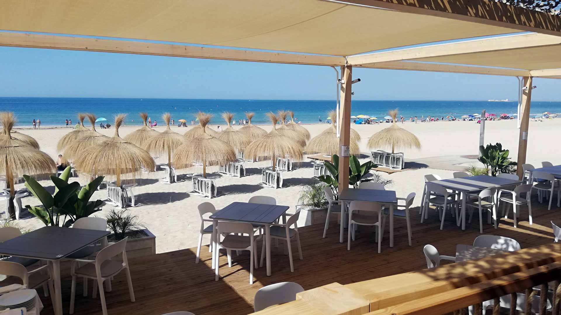 Albarrosa, un restaurante a pie de playa en Chiclana