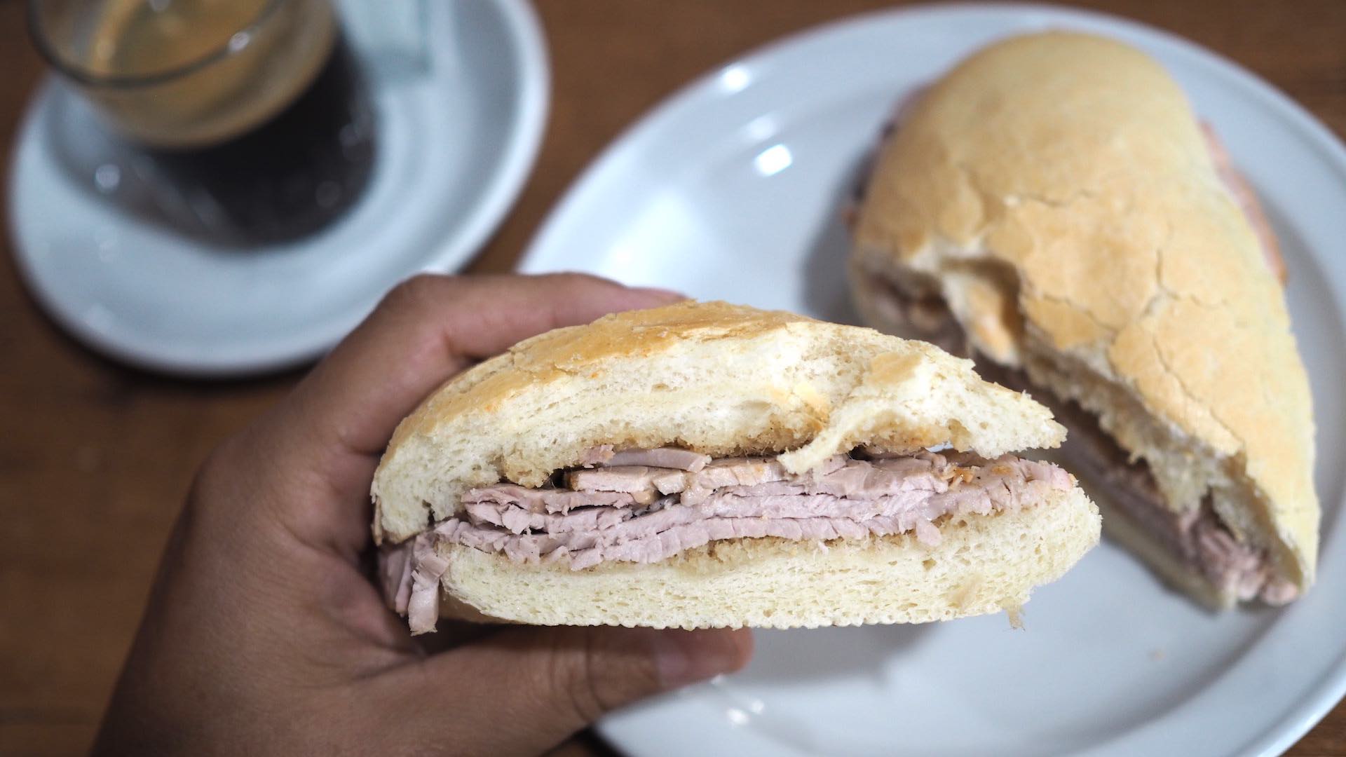 Desayunar en casa de Los Alba: Así se empieza el día en este restaurante familiar