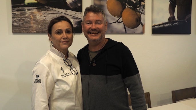 Descar-t, la nueva apuesta de Lourdes Villalobos y Sebastián Martín… ¿Una razón más para visitar Caleta de Vélez?