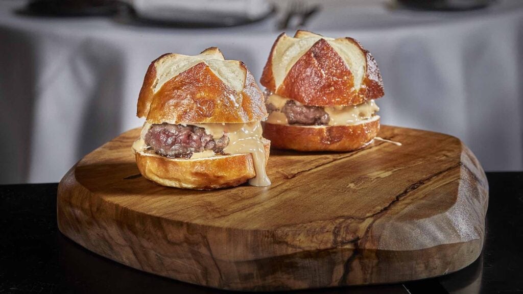 la hamburguesa de dani garcia DESTACADO. 