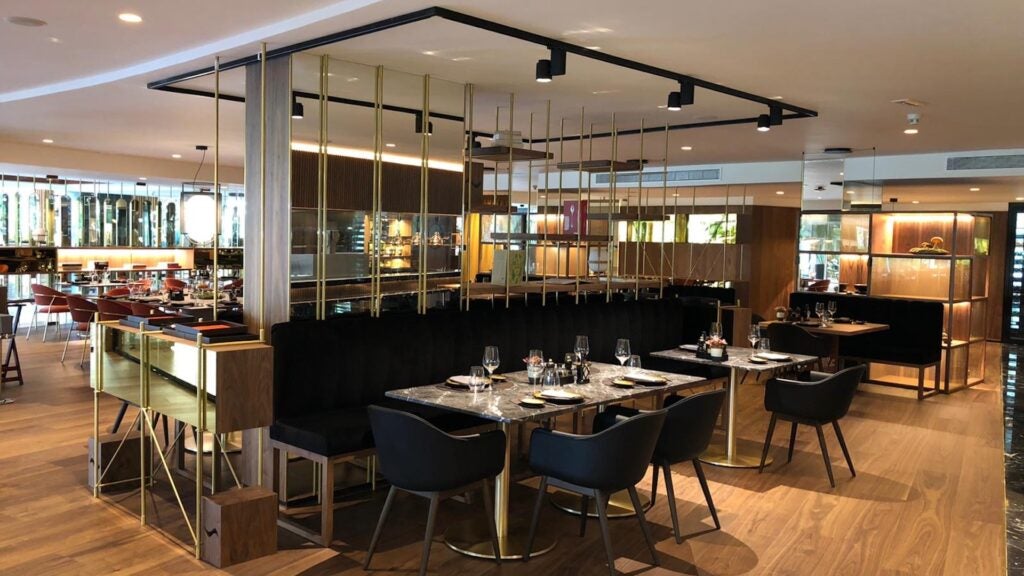 asador-vinoteca-erre-by-errechu-en-gran-melia-don-pepe-en-marbella. 