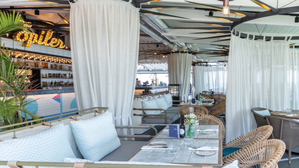 spiler-beach-club-611603. 