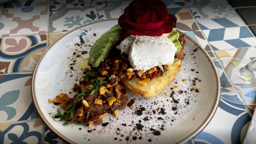 Screenshot 2021-09-26 22.21.13. 