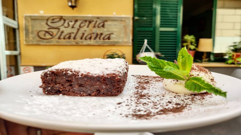 165523655_886660701893770_1828495354169204137_n. 