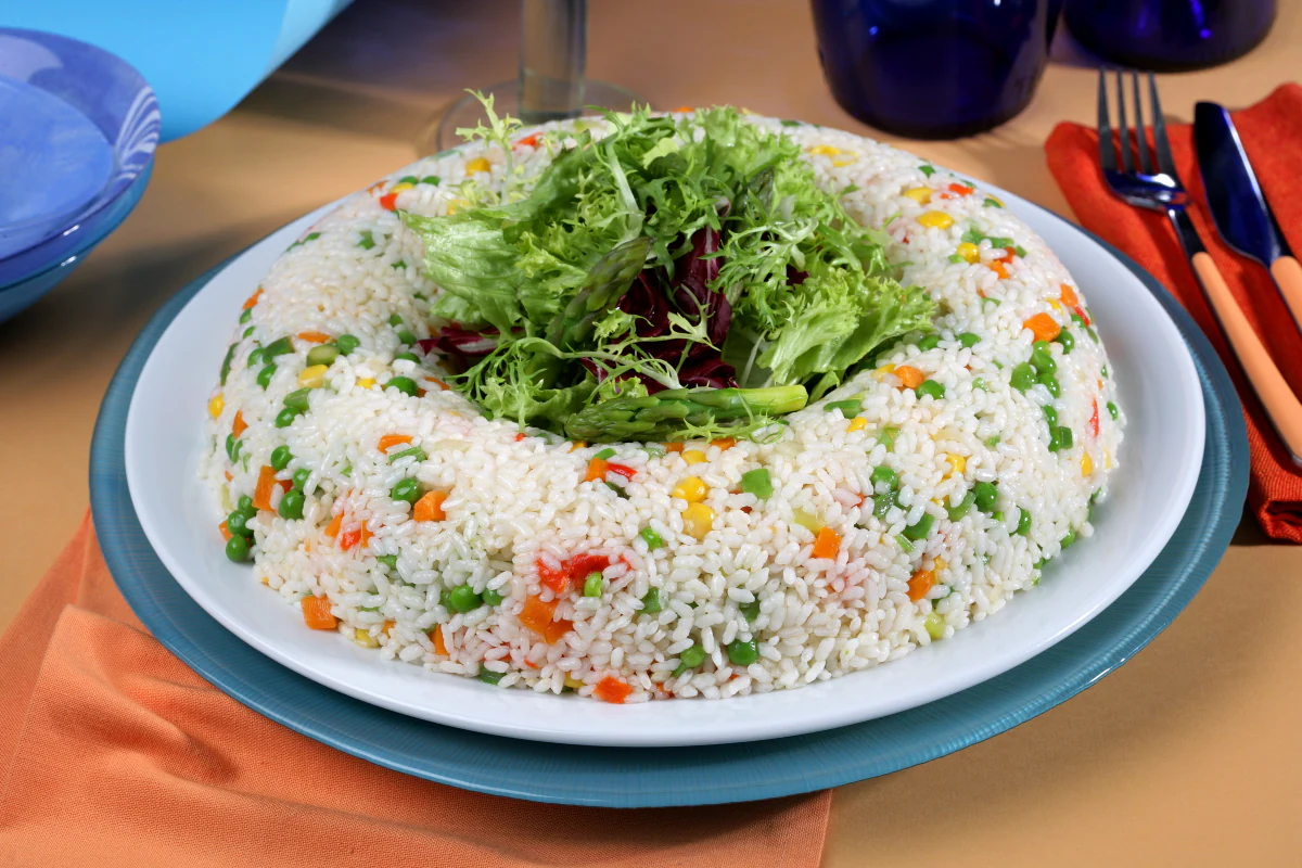 Corona de arroz con verduras y hortalizas - Gurmé