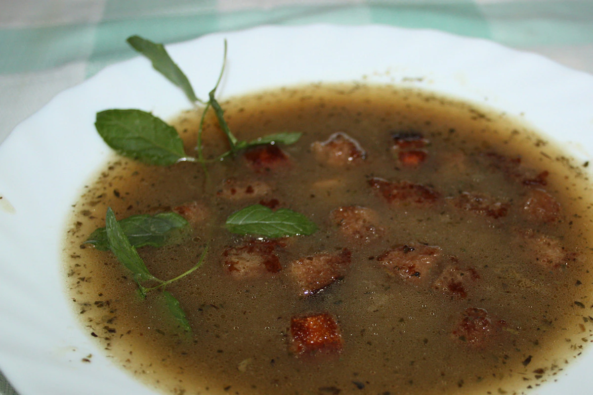 Sopa de hierbabuena - Gurmé