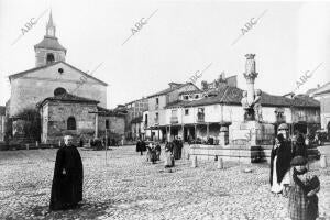 Plaza del Grano, situada en el casco antiguo de la ciudad, está presidida por la...