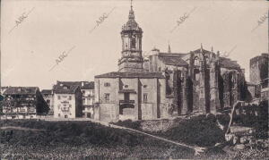 Vista de la iglesia parroquial del municipio a principios de siglo