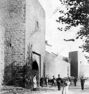 Imagen Antigua de las Murallas de Barcelona