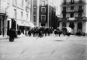 Vista de la carrera de San Jerónimo en la esquina de Zorrilla y Nicolás de...