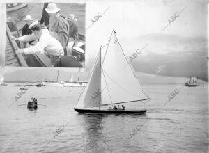 Regatas en Bilbao - el balandro de Bilbao "Sogalinda" que Gano el premio de...