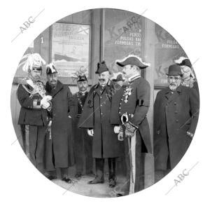 El duque de Oporto (1), el Conde de Figueiro y Otros Personajes Esperando en la...