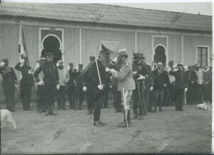 El comandante Manuel Fernández Silvestre, jefe de las fuerzas Españolas...