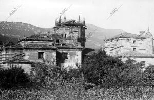 Vista parcial del palacio de Elsedo situado en el pueblo de Pamanes (Cantabria)