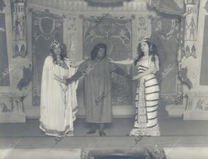 Estreno De "la corte de Faraón" en el teatro Eslava de Madrid