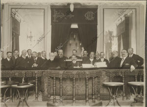 Reunión celebrada en el circulo de La Unión Mercantil para explicar el proyecto...