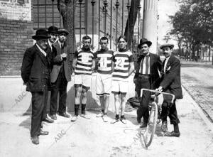 Los Vencedores del campeonato de A pie de la S.G.E