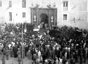 Salida del hospital de Ceuta de la comitiva del entierro de las Víctimas de la...