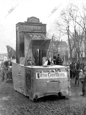 Artística carroza presentada este carnaval por la fábrica de pan, Viena...