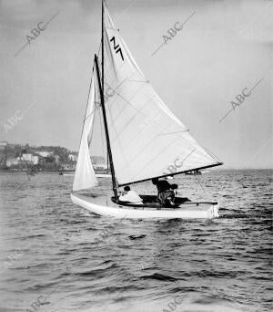 Una Virada en la regata de Balandros, Patroneados por Señoritas, recientemente...