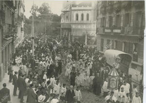 Procesión de los jueves eucarísticos en el barrio de Salamanca, conmemorativa...