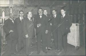 El ilustre escritor argentino D. Manuel Ugarte (X) después de su admirable...