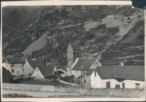 Un detalle del pueblo de Canfranc y Algunas de sus Casas