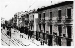 En segundo Plano, el teatro Principal