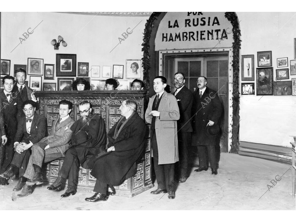 Inauguración De La Exposición De Bellas Artes, Organizada A Beneficio ...