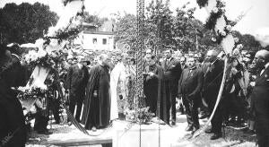 Doctor Vidal y Barraquer, Bendiciendo la primera piedra del Edificio