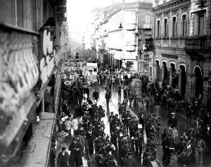 Una cuestación para los Intelectuales Alemanes, hecha por los Alumnos de las...