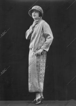 En la Imagen, un abrigo de 1924 diseño de Dorat