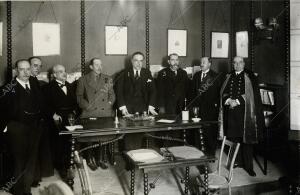 El Presidente D. Eugenio D'Ors (1), con el Capitán General, Emilio Barrera y...