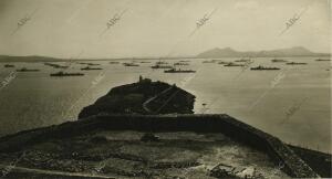 Vista parcial de la flota británica en el Puerto de Pollensa