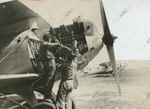 Construcción del avión Breguet XIX «Jesús del Gran Poder»