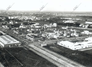 La que Aparece en primer término Es la actual avenida de la Raza -fecha...