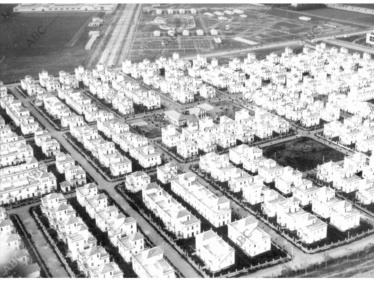 Los "Hotelitos del Guadalquivir", actual barriada de Heliópolis, recién